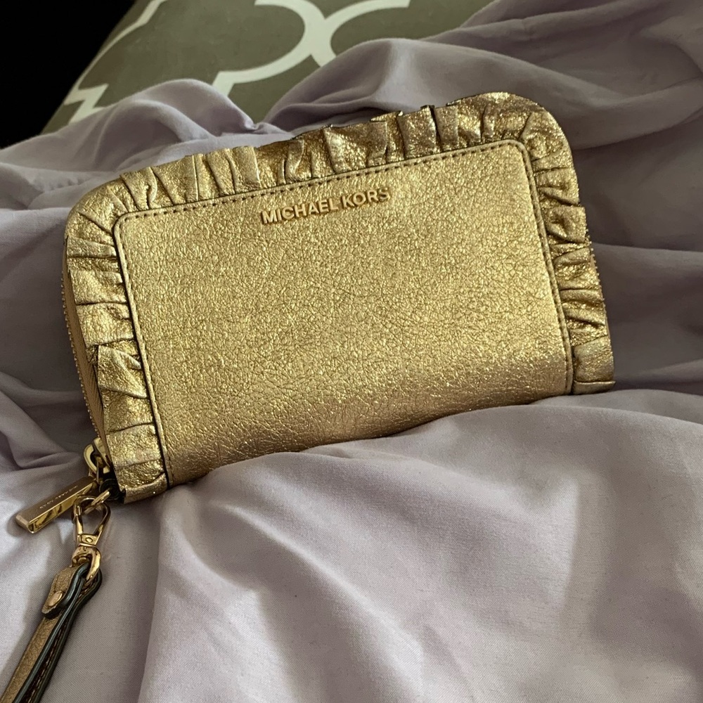 Michael Kors Wallet Ruffle Gold